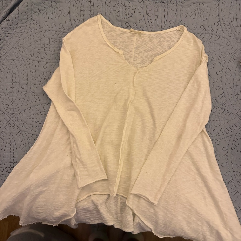 Truly‎ Madly Deeply Cream V-Neck Tunic